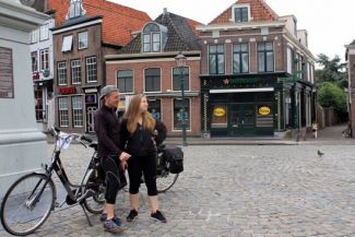 Ciclistas en una ruta por Holanda en bici