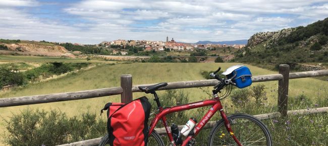 Sarrión en la Vía Verde de los Ojos Negros